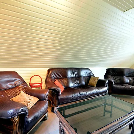 Cozy Forest In Ovifat, Cleaning Included Chalet